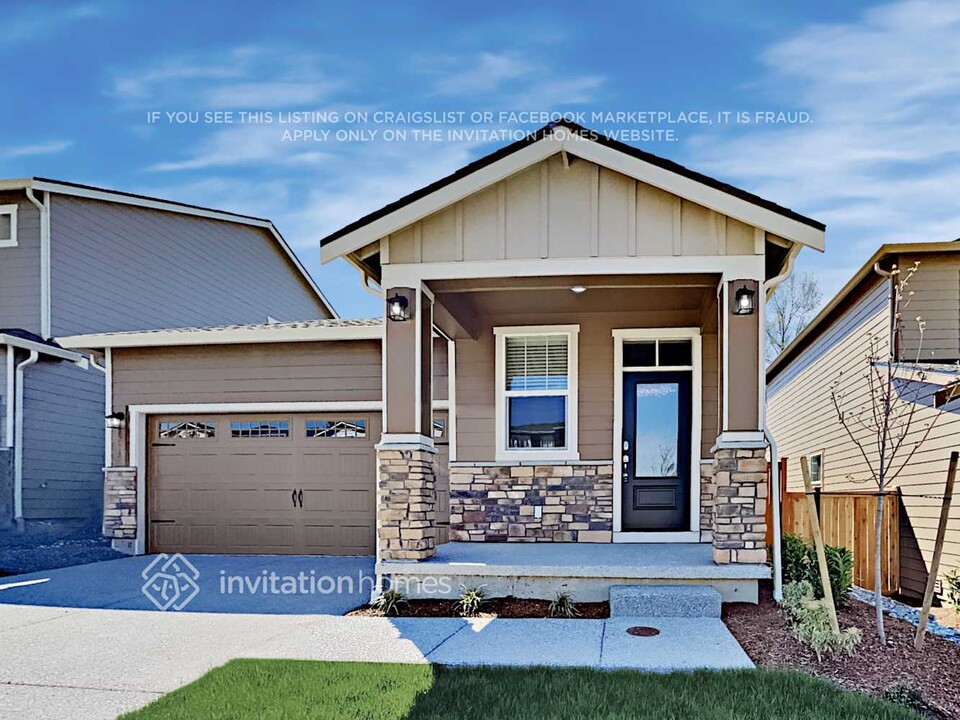8718 56th St NE in Marysville, WA - Building Photo
