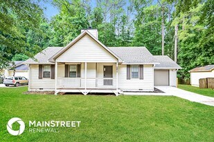 2877 Old S Dr in Jonesboro, GA - Building Photo