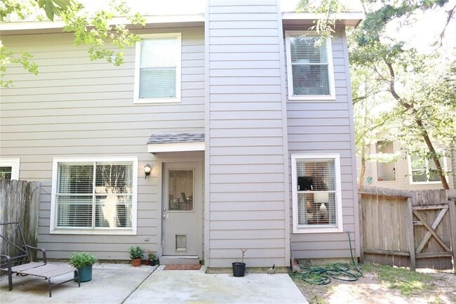 property at 10 Butterfly Branch Pl