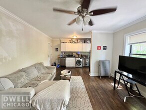 2541 N Seminary Ave, Unit 2 in Chicago, IL - Building Photo - Building Photo
