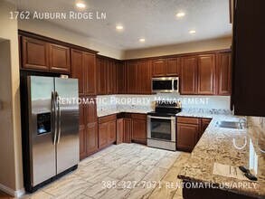 1762 Auburn Ridge Ln in Draper, UT - Foto de edificio - Building Photo
