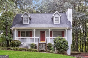 5851 Taylor Creek Dr in Canton, GA - Building Photo