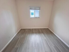 3121 NE 7th Ave in Pompano Beach, FL - Building Photo - Building Photo