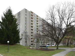 160 Cherryhill Pl in London, ON - Building Photo - Building Photo