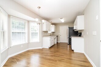 610 Angel Way Ct in La Vergne, TN - Building Photo - Building Photo