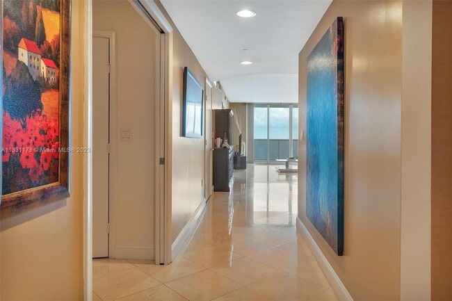 1850 S Ocean Dr, Unit 3107 in Hallandale Beach, FL - Building Photo - Building Photo