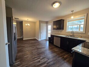 807 Karmaflux Way in Clarksville, TN - Building Photo - Building Photo
