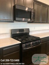 2341 Vaca Way in Merced, CA - Building Photo - Building Photo