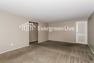 5862 Brandt Pike in Dayton, OH - Building Photo - Building Photo