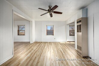 1621 Lakeshore Dr in Muskegon, MI - Building Photo - Building Photo