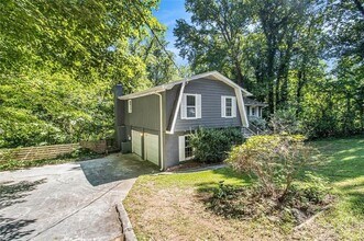 5826 Simone Dr in Stone Mountain, GA - Building Photo - Building Photo