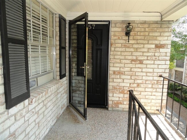 property at 7900 Westheimer Rd