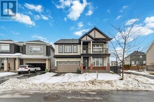 284 Ponderosa St in Ottawa, ON - Building Photo