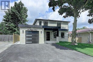 20 Heggie Rd in Brampton, ON - Building Photo