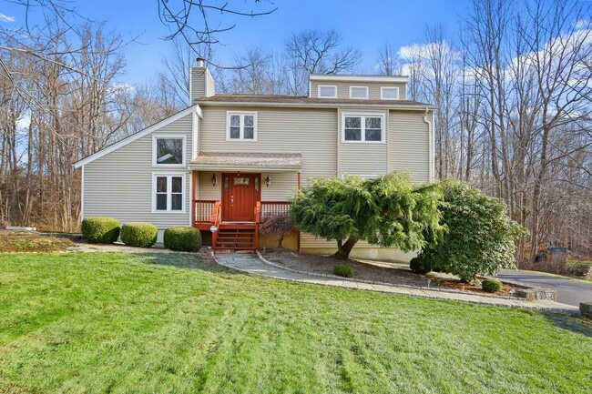 property at 9 Harmony Ln