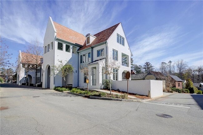 property at 11292 Serenbe Ln