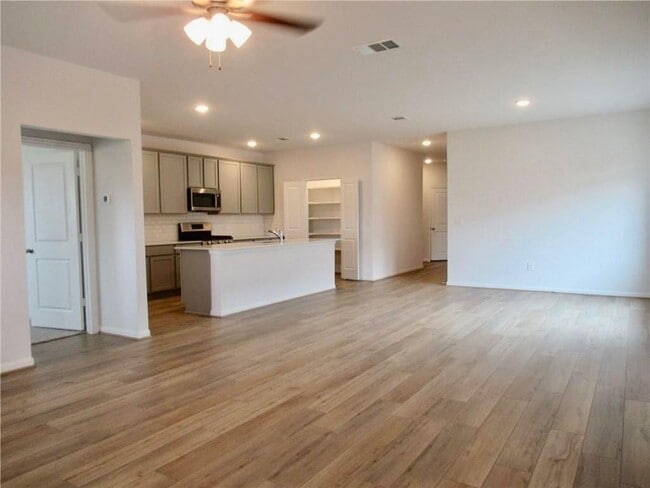 1232 Whippletree Trl in Georgetown, TX - Building Photo - Building Photo