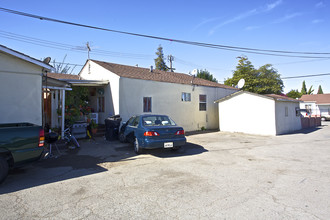 223 Smalley Ave in Hayward, CA - Building Photo - Building Photo