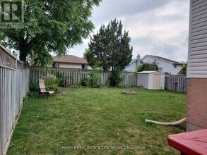 31 Josselyn Dr in London, ON - Building Photo - Building Photo