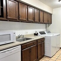 140 Ivy Hill Ln in Medina, OH - Building Photo