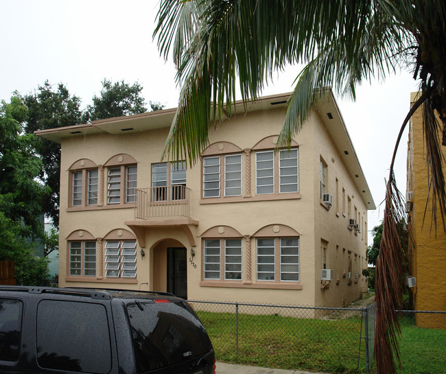 1770 SW 9th St in Miami, FL - Building Photo - Building Photo