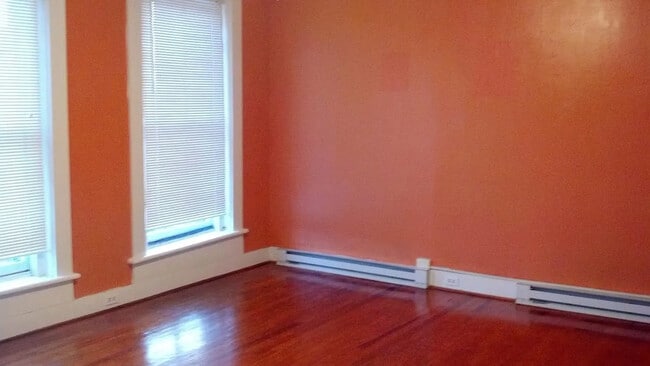 105-4 E Main St, Unit 3 in Lock Haven, PA - Building Photo - Building Photo