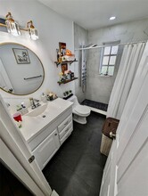 8550 SW 109th Ave, Unit 5-101 in Miami, FL - Foto de edificio - Building Photo