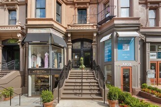 121 Newbury St in Boston, MA - Building Photo - Building Photo