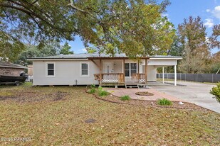 509 San Jacinto Cir in New Iberia, LA - Building Photo