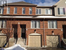 4950 Albina Way in Mississauga, ON - Building Photo