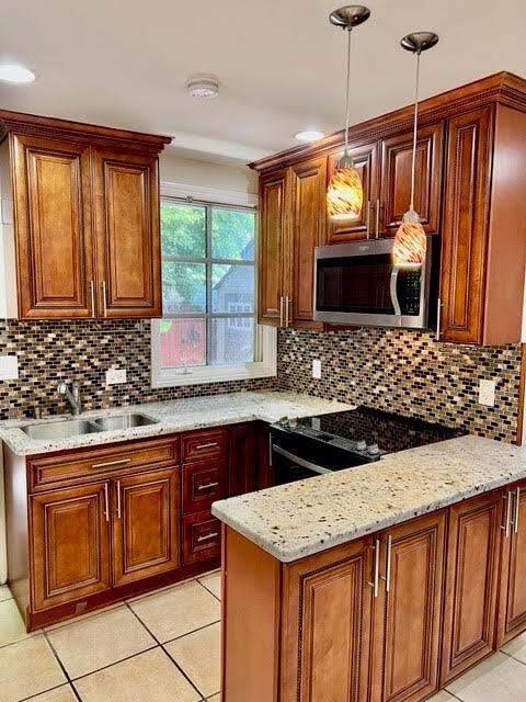 property at 3218 Windsor Pl