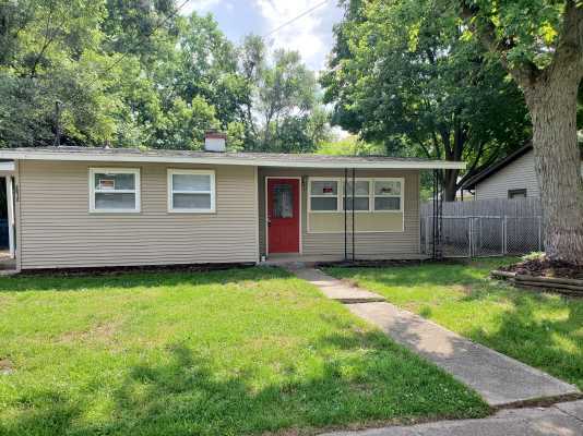 property at 2412 Cimarron Dr