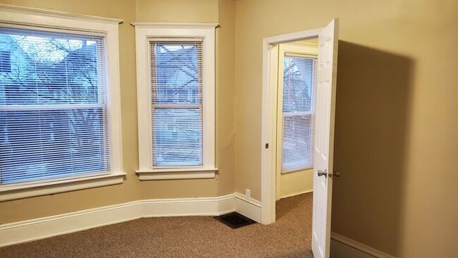 2108 N 41st St in Milwaukee, WI - Building Photo - Building Photo