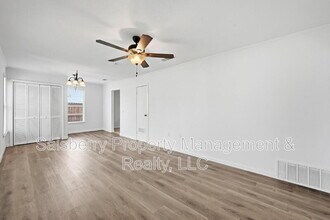 418 Russell St in White Settlement, TX - Building Photo - Building Photo