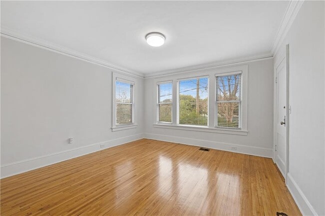 716 Lakeview Ave NE in Atlanta, GA - Building Photo - Building Photo