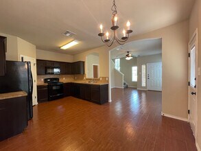 110 Sierra Rose Loop in Georgetown, TX - Building Photo - Building Photo