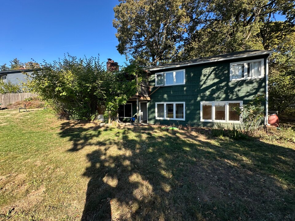 12607 SW 64th Ave in Portland, OR - Building Photo