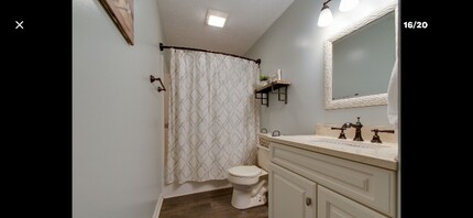 309 Oakland Dr in Dickson, TN - Foto de edificio - Building Photo