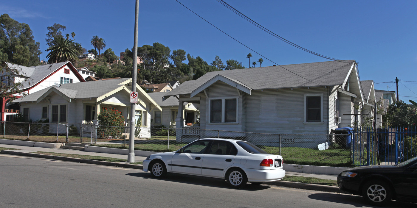 2424-2428 Eastlake Ave in Los Angeles, CA - Foto de edificio