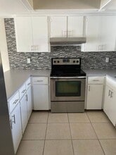 1156 SW 43rd St-Unit -Unit B in Cape Coral, FL - Building Photo - Building Photo