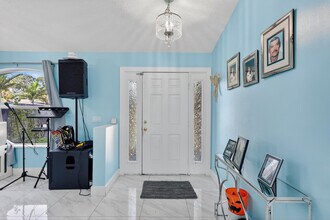 1121 SW Ivanhoe St in Port St. Lucie, FL - Building Photo - Building Photo