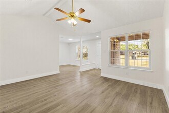 2419 Brittain Ct in College Station, TX - Building Photo - Building Photo