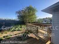 1604 Cedrow Dr photo'