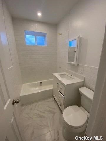 79-78 77th Rd in Queens, NY - Building Photo - Building Photo