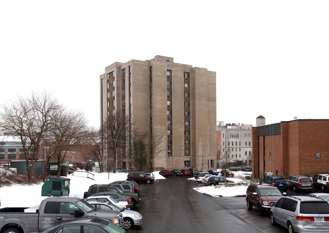 Downtown Waterbury Office - Savings Tower in Waterbury, CT - Building Photo - Building Photo