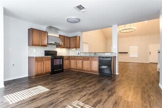 2103 Meadow Park Dr in Princeton, TX - Building Photo - Building Photo