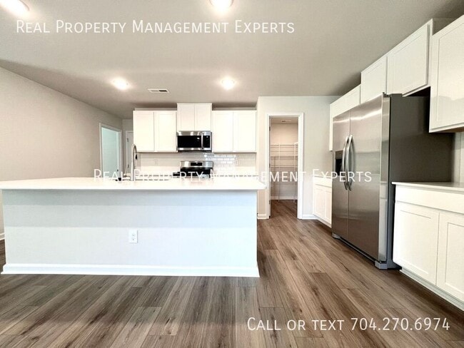 124 Dorian Pl in Troutman, NC - Building Photo - Building Photo