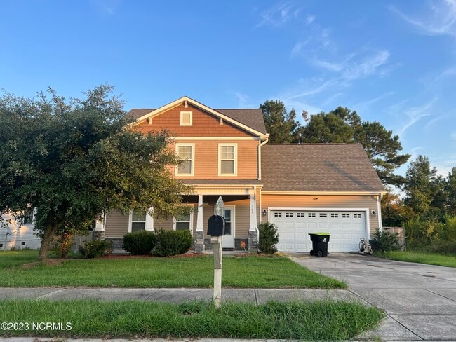 709 Jasmine Ln in Jacksonville, NC - Building Photo - Building Photo