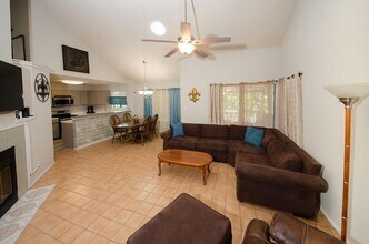 2112 Waterway Bend in Austin, TX - Building Photo - Building Photo