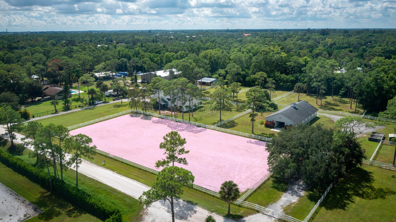 13346 Casey Rd in Loxahatchee, FL - Foto de edificio